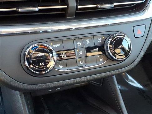 New 2026 Buick Envista Preferred w/ Convenience I Package FWD image 10