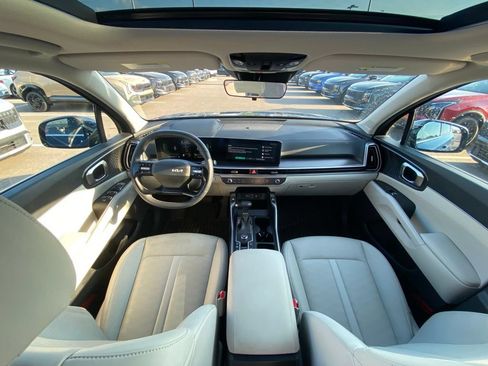 Certified 2026 Kia Sorento S w/ S Panoramic Sunroof Package FWD image 19