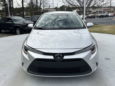 Certified 2024 Toyota Corolla LE image 3