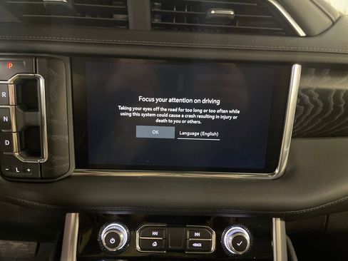 Certified 2022 GMC Yukon Denali image 19