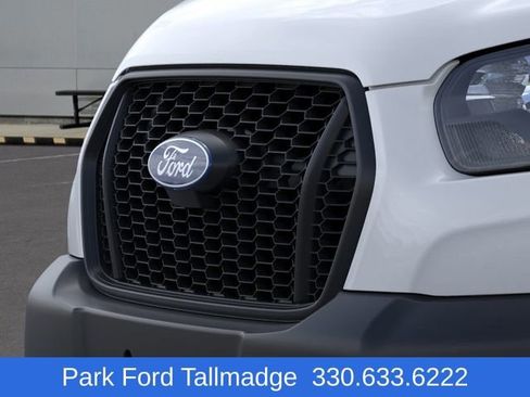New 2026 Ford Transit 250 148 Medium Roof RWD image 17