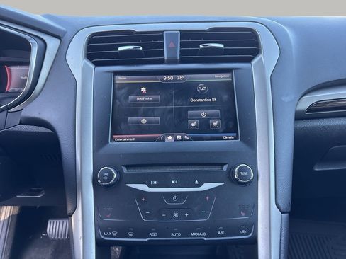 Used 2013 Ford Fusion SE image 20