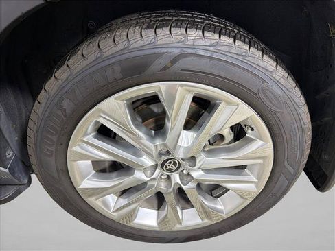 Used 2021 Toyota Highlander Limited AWD/4WD image 22