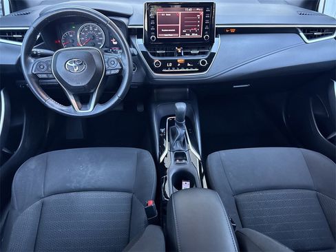 Used 2020 Toyota Corolla SE image 18