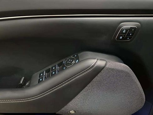 Used 2023 Ford Mustang Mach-E Premium image 33