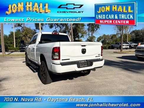 Used 2023 RAM 2500 Big Horn w/ Night Edition image 9