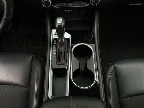 Used 2025 Nissan Altima 2.5 SR image 15