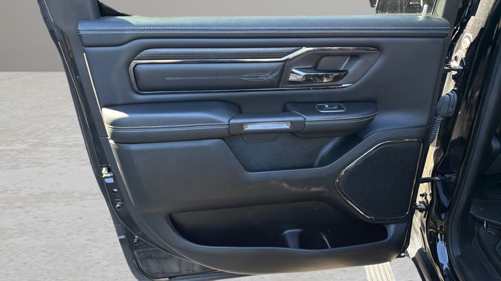 Used 2022 RAM 1500 Limited w/ Body Color Bumper Group AWD/4WD image 15
