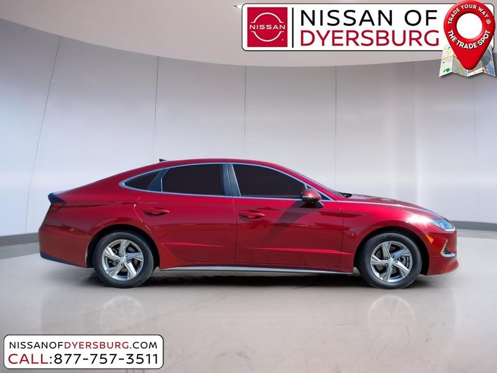 Used 2023 Hyundai Sonata SE FWD image 2
