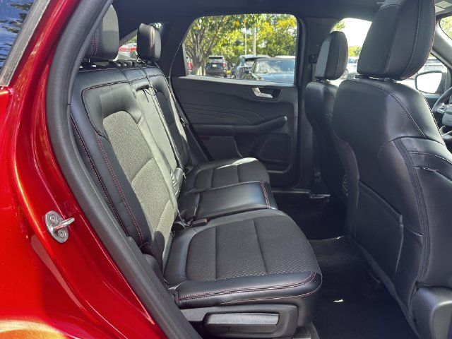Certified 2023 Ford Escape ST-Line w/ Tech Pack #1 AWD/4WD image 38