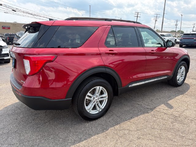 Used 2023 Ford Explorer XLT w/ Equipment Group 202A AWD/4WD image 5