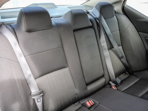 Used 2024 Nissan Altima 2.5 SV FWD image 36