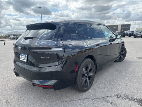 Used 2024 BMW iX xDrive50 w/ Sport Package image 4
