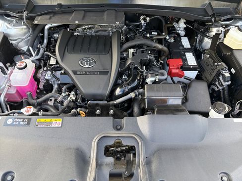 Used 2026 Toyota Grand Highlander AWD image 31