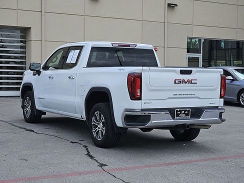 Used 2025 GMC Sierra 1500 SLT AWD/4WD image 3