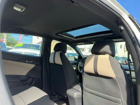 Used 2017 Honda Civic EX image 17