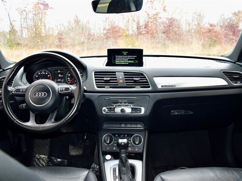 Used 2017 Audi Q3 2.0T Premium Plus w/ Premium Plus Package AWD/4WD image 7