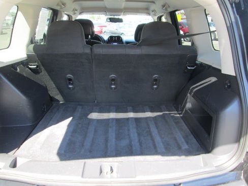 Used 2014 Jeep Patriot Sport w/ Power Value Group AWD/4WD image 11