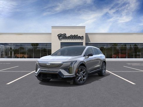 New 2026 Cadillac Optiq Luxury 2 image 8