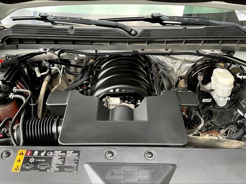 Used 2017 Chevrolet Silverado 1500 LT w/ LT Fleet Convenience Package AWD/4WD image 28