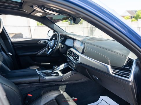 Used 2020 BMW X6 M50i w/ Premium Package AWD/4WD image 15