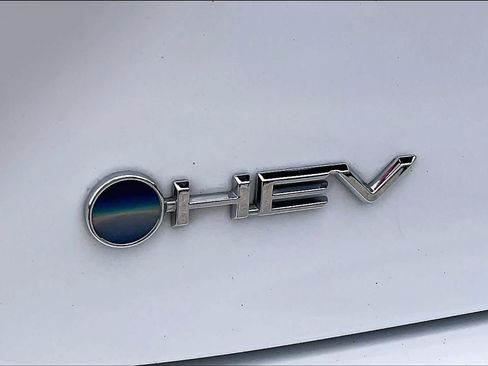 Used 2025 Toyota Camry SE FWD image 30