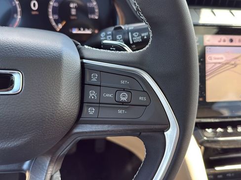 New 2026 Jeep Grand Cherokee Limited image 33