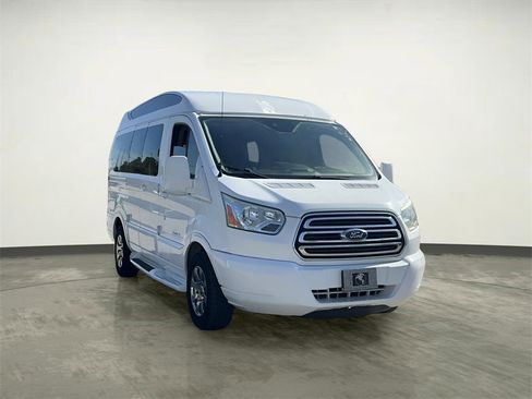 Certified 2017 Ford Transit 150 XLT image 11