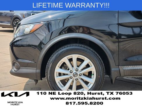 Used 2019 Nissan Rogue Sport S w/ Appearance Package AWD/4WD image 14