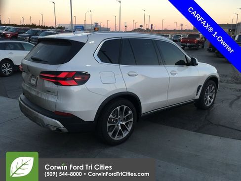 Used 2024 BMW X5 xDrive50e w/ Parking Assistance Package image 7