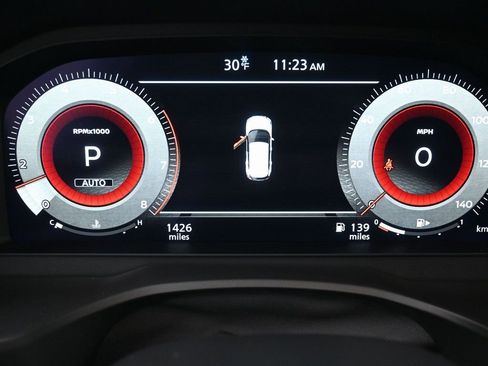 Used 2025 Nissan Rogue Platinum w/ Platinum Premium Package image 18