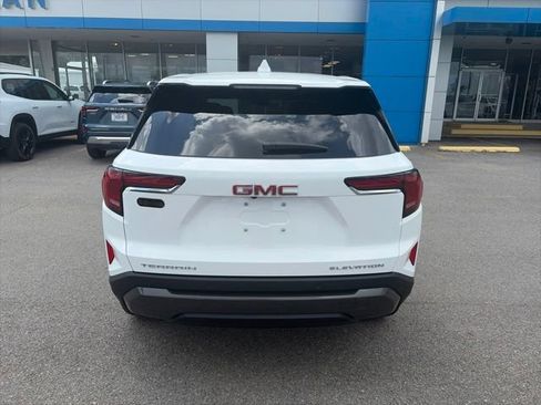 New 2027 GMC Terrain Elevation w/ LPO, Floor Liner Package FWD image 5