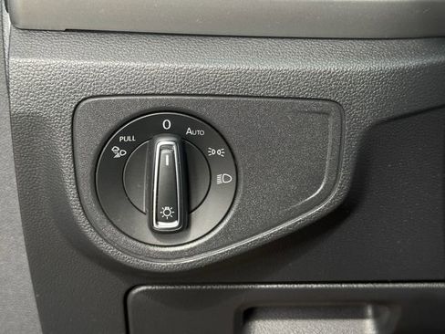 Used 2021 Volkswagen Atlas Cross Sport SEL R-Line w/ Cross Sport MDO Package image 21