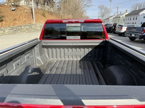 Used 2024 Chevrolet Silverado 1500 High Country w/ High Country Premium Package image 5