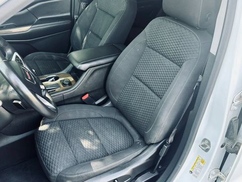 Used 2017 GMC Acadia SLE AWD/4WD image 14