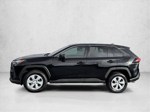 Used 2024 Toyota RAV4 LE AWD/4WD image 4