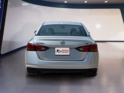 Used 2024 Nissan Altima 2.5 SR image 4