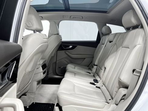 Used 2018 Audi Q7 3.0T Premium Plus image 30