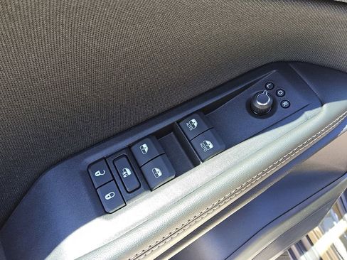 New 2026 Jeep Cherokee Laredo AWD/4WD image 18
