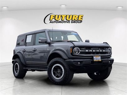 Certified 2023 Ford Bronco Outer Banks w/ Sasquatch Package
