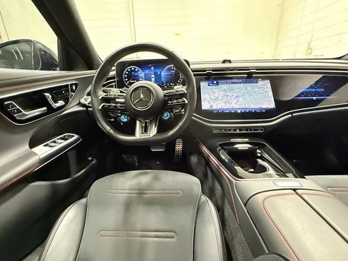 Used 2025 Mercedes-Benz E 53 AMG e 4MATIC Sedan image 44