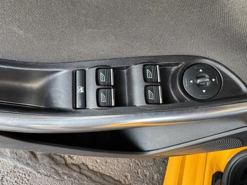 Used 2013 Ford Focus ST FWD image 25