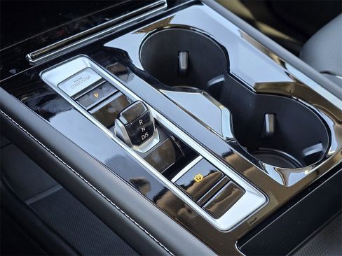 New 2026 Volkswagen Atlas SEL Premium R-Line image 15