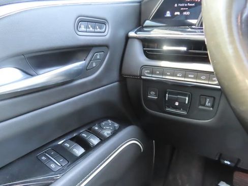 Used 2022 Cadillac Escalade ESV Sport w/ Touring Package AWD/4WD image 35
