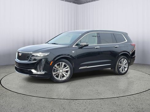 Used 2023 Cadillac XT6 Premium Luxury image 1