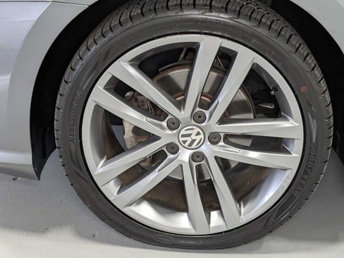 Used 2016 Volkswagen Passat 1.8T R-Line FWD image 3