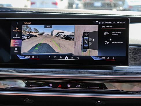 Used 2026 BMW 740i w/ Premium Package image 15