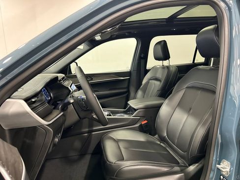 New 2026 Jeep Grand Cherokee L Limited image 16