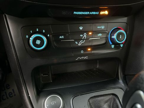 Used 2017 Ford Focus SE image 23