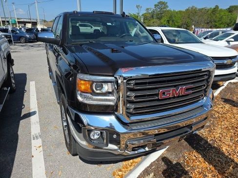Certified 2018 GMC Sierra 2500 SLT w/ Driver Alert Package image 4